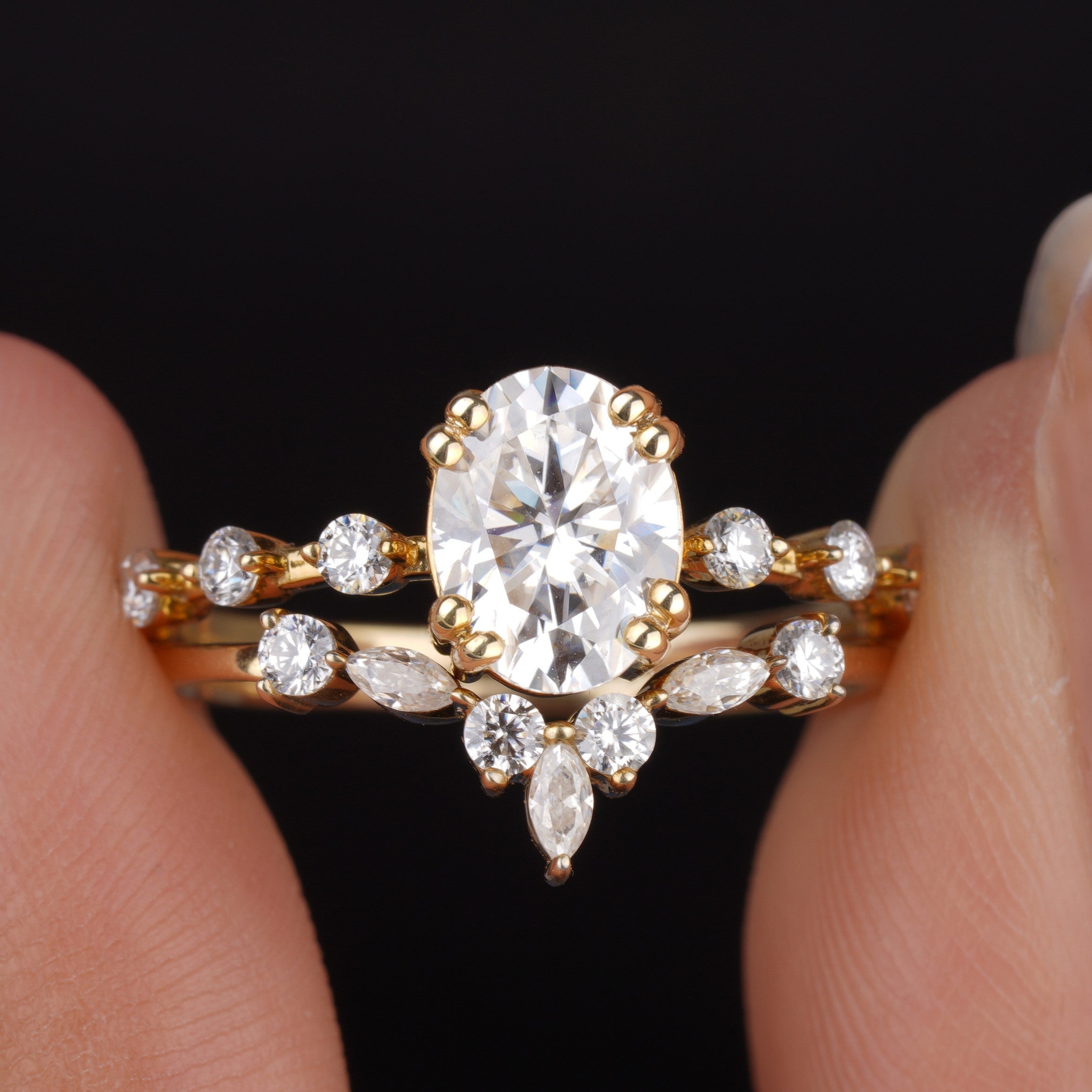 Vintage style Oval Moissanite Engagement Ring Set