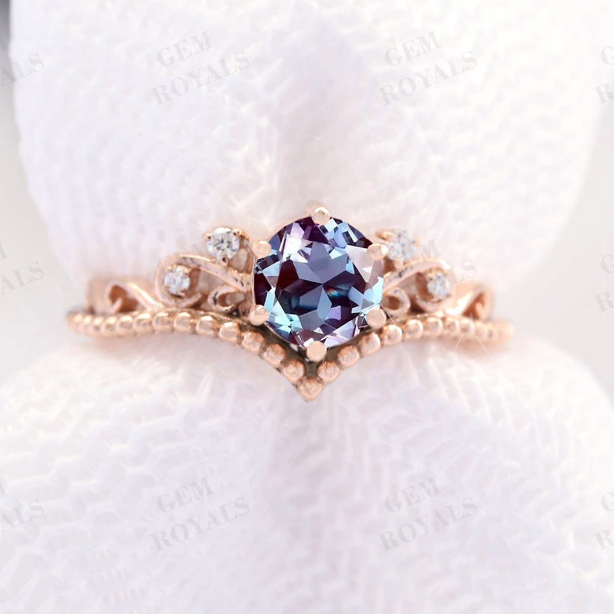 Vintage Style Chevron Round Alexandrite Engagement Ring