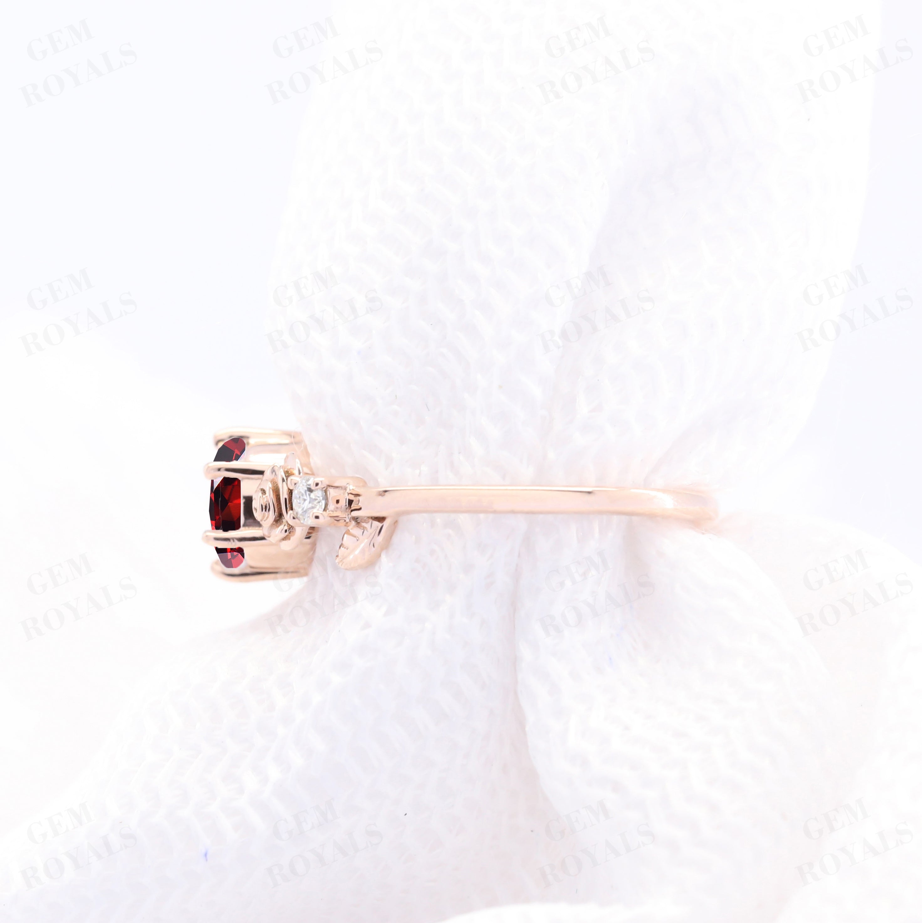 Art Deco Dainty Flower Round Natural Garnet Engagement Ring