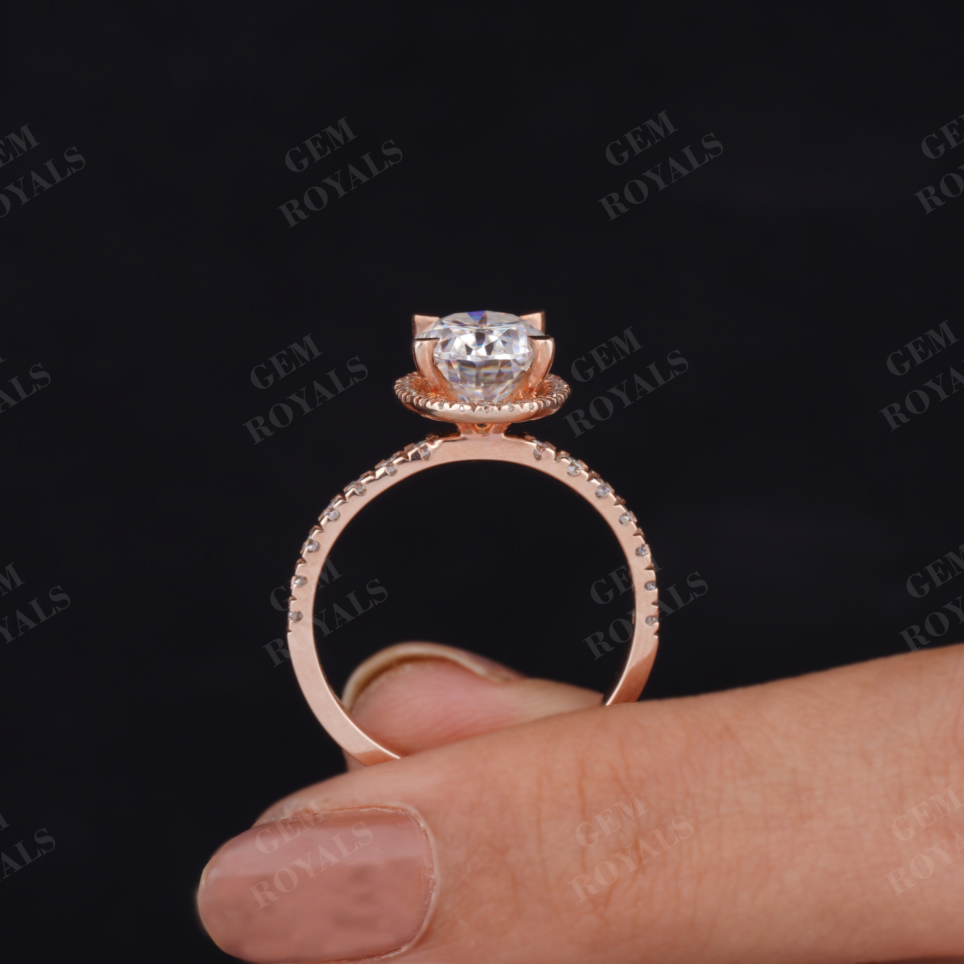 Oval Cut Moissanite Halo Engagement Ring For Her