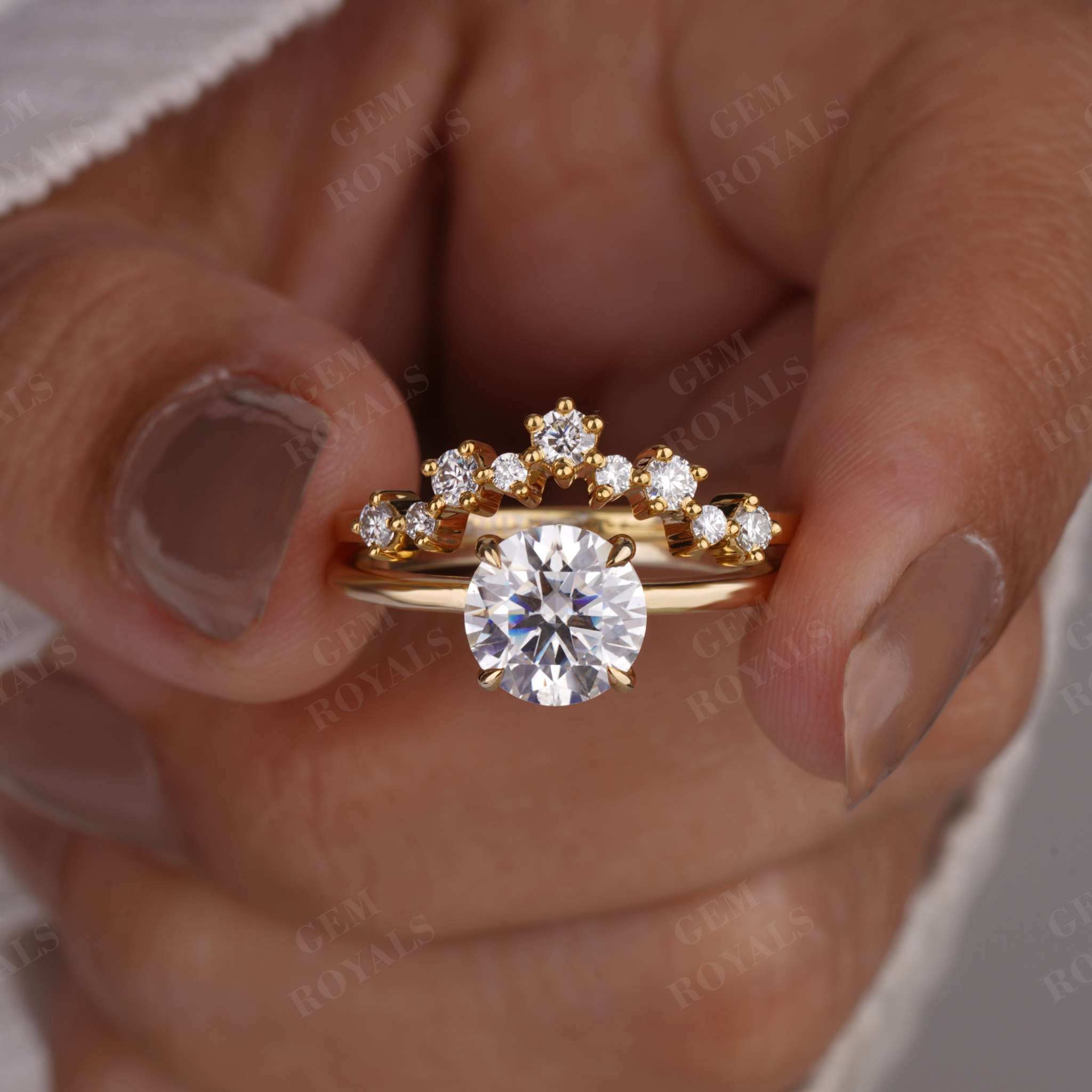 1.80TCW Vintage Round Cut Moissanite Cluster Engagement Ring Set