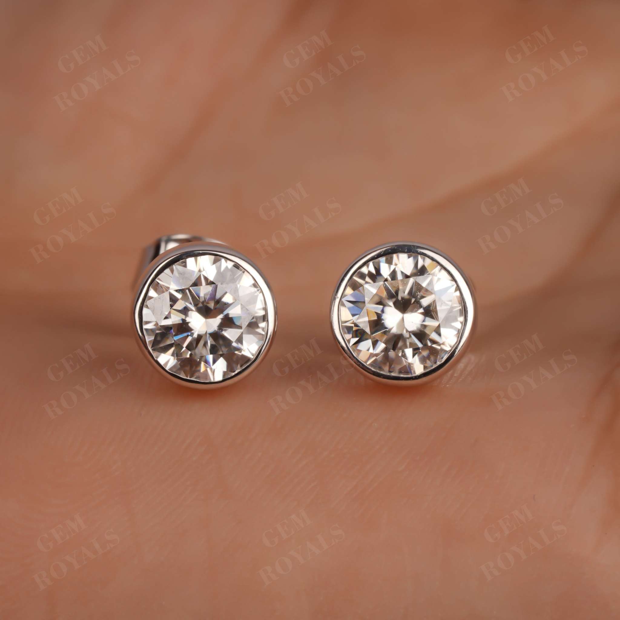 Minimalist Round Moissanite Bezel Set Studs Earrings