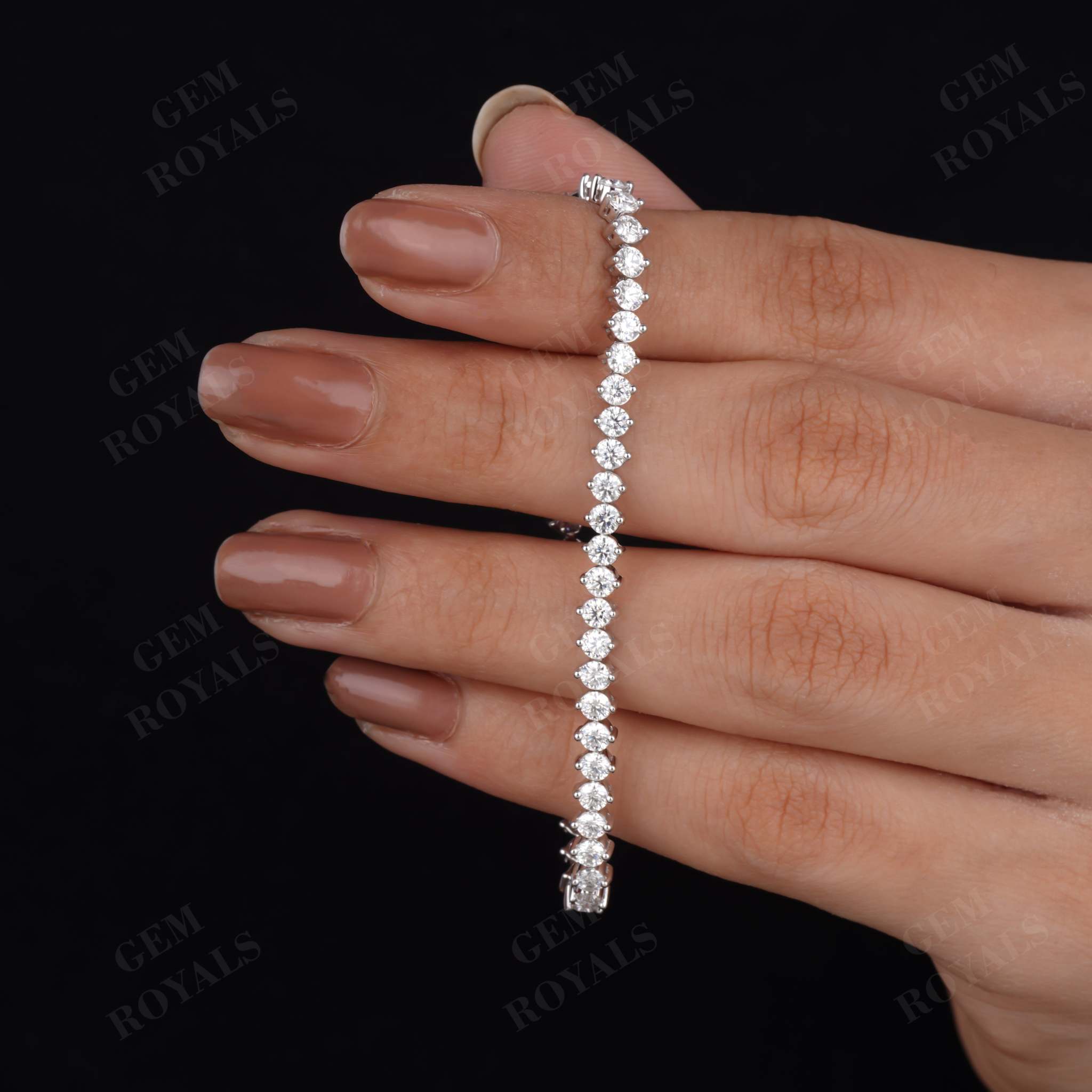 Dainty Round cut Moissanite Tennis Bracelet