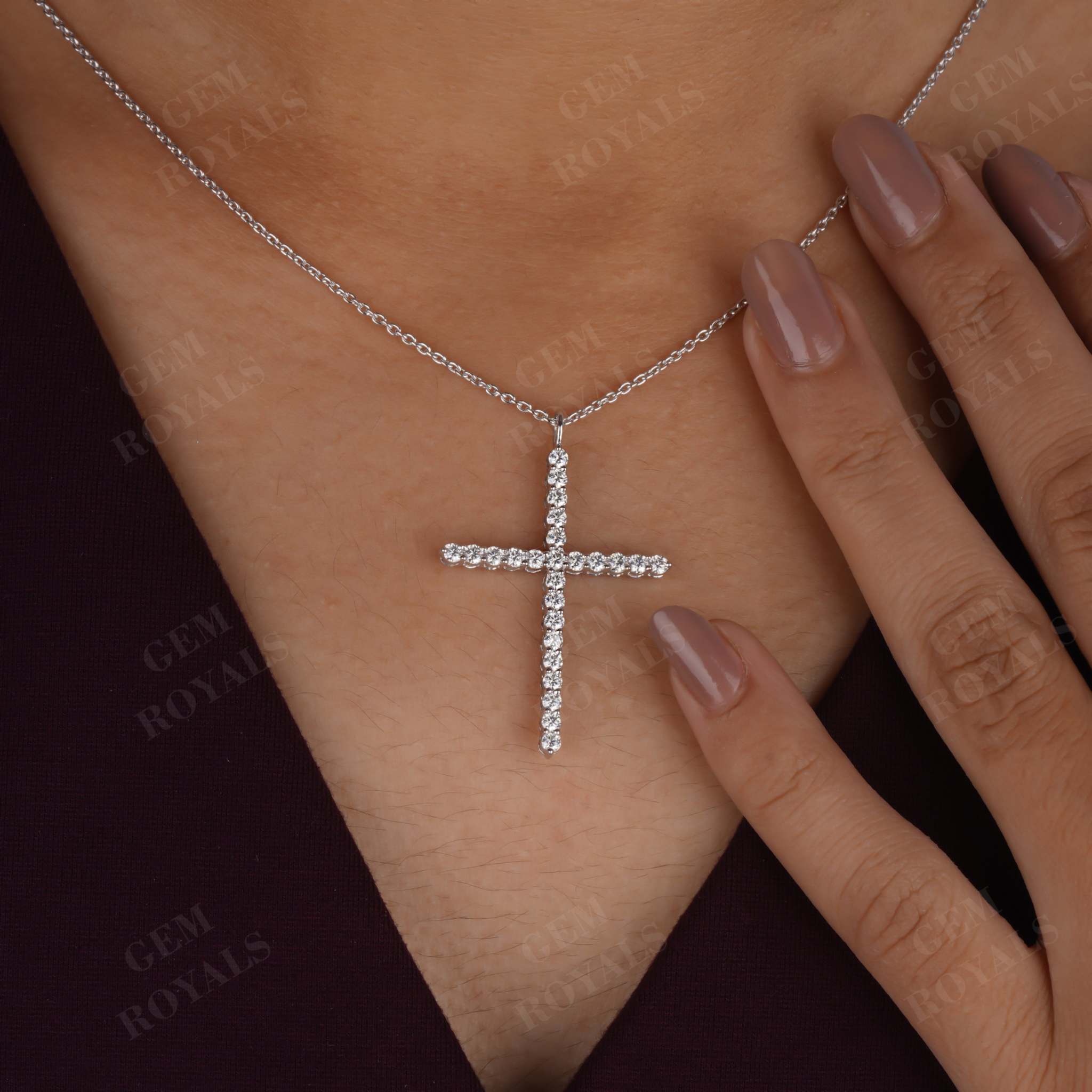 0.90TCW Round Moissanite Cross Pendant Necklace