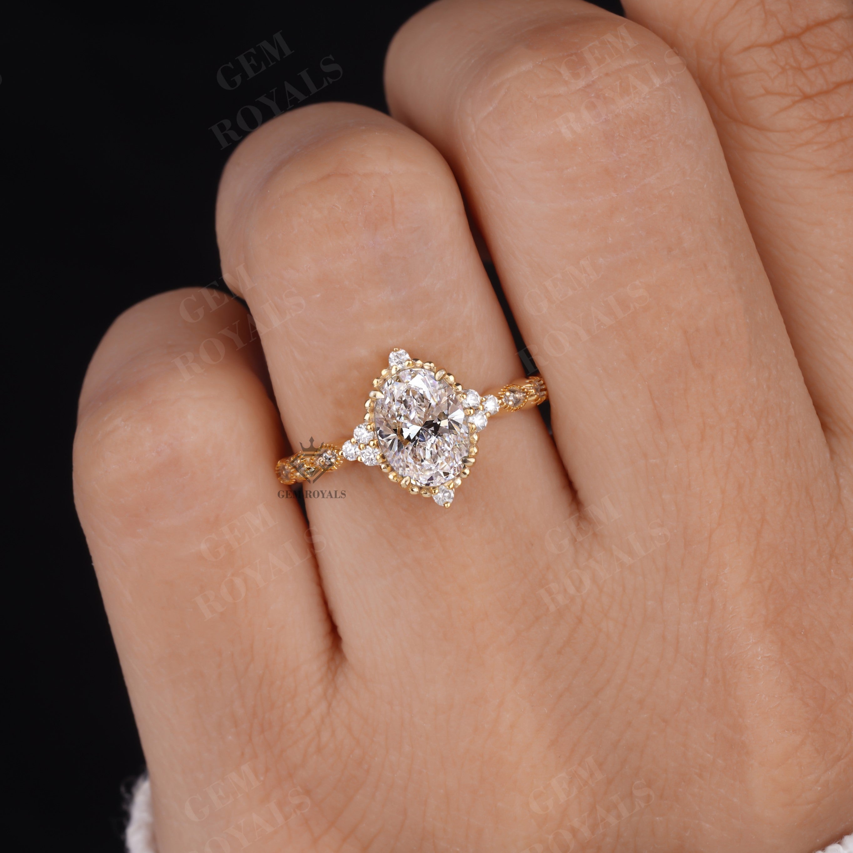 Vintage Art Deco Oval Cut Lab Grown Diamond Engagement Ring