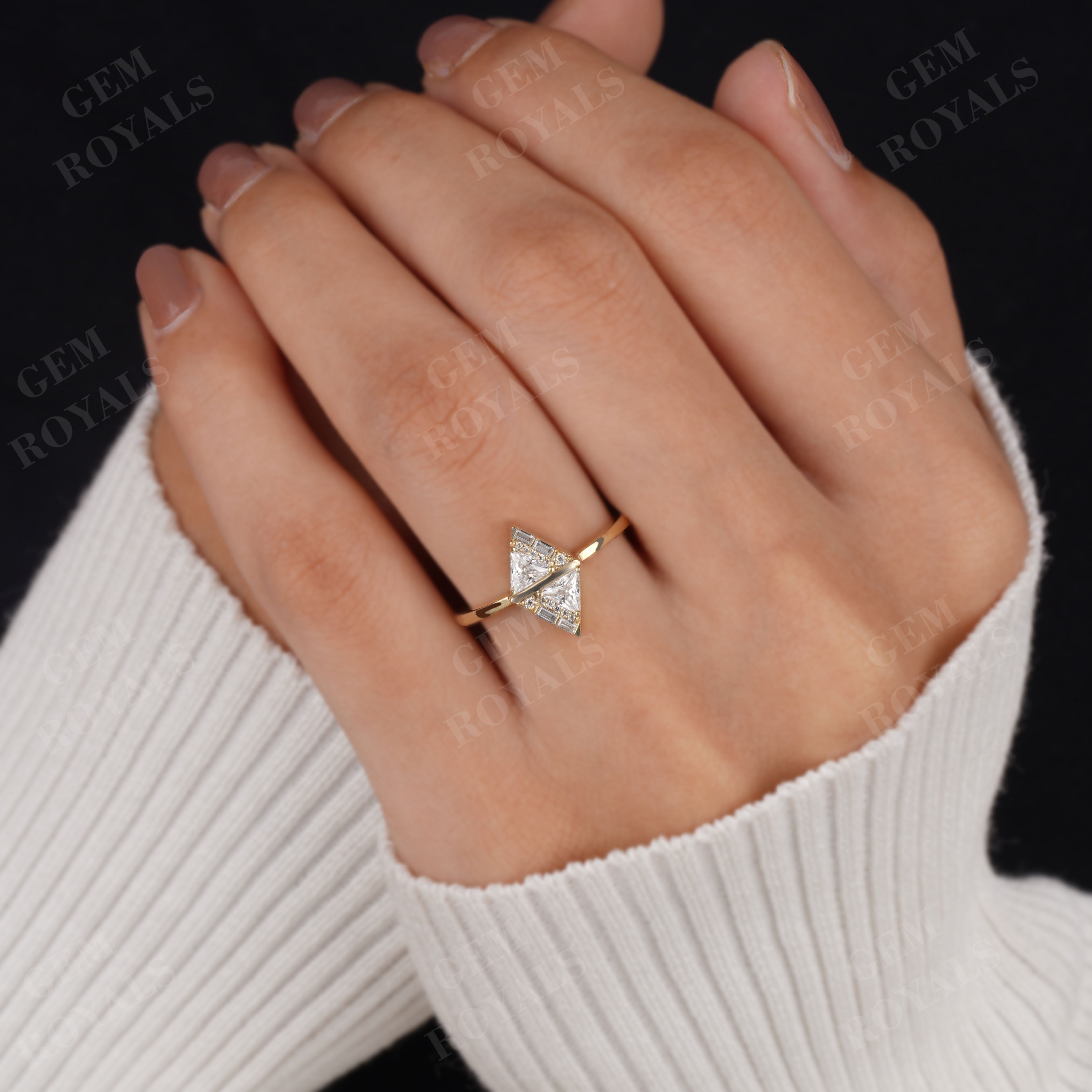 Mini Kite Shaped Dainty Mosaic Moissanite Ring