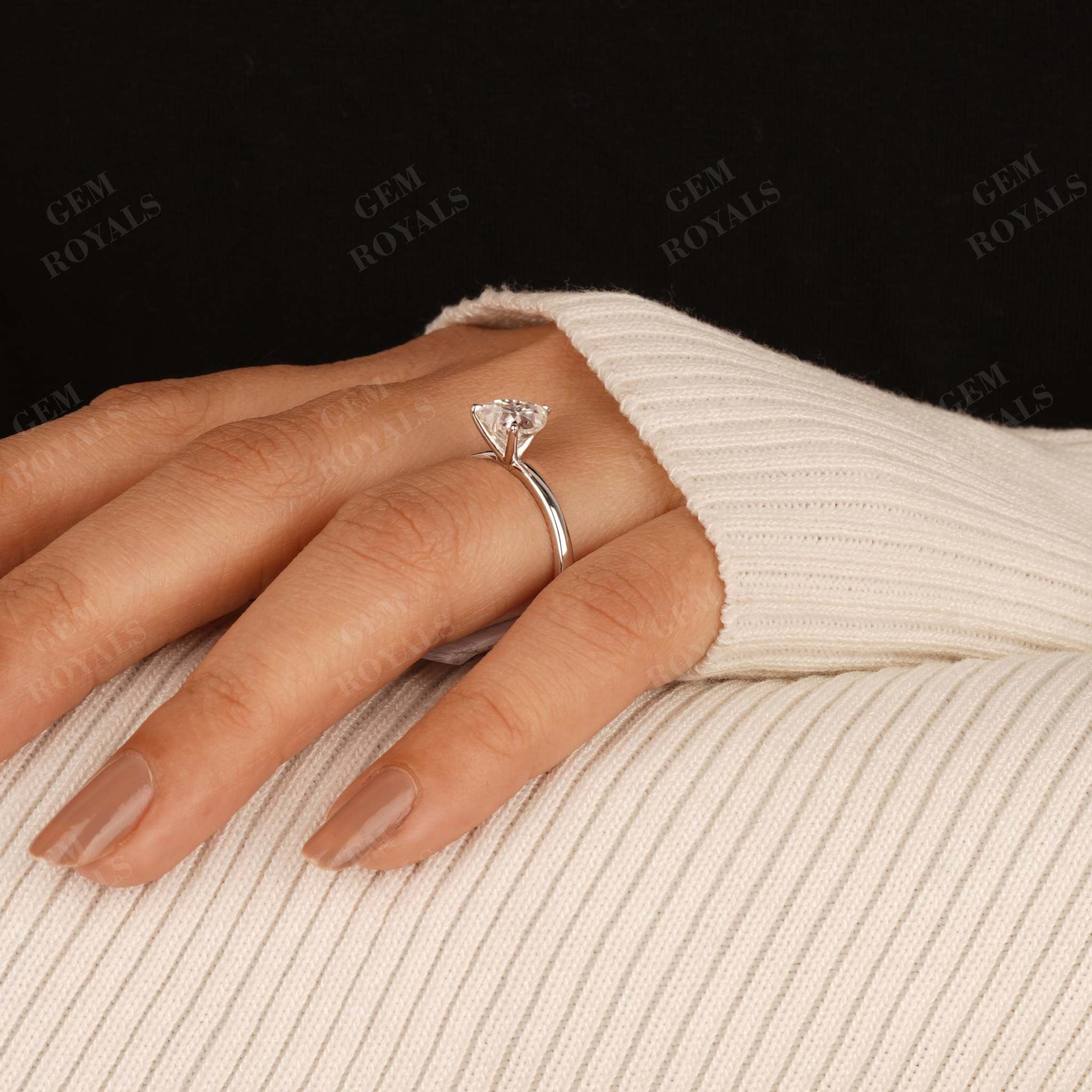 Classic Heart cut Moissanite Solitaire Engagement Ring For Her