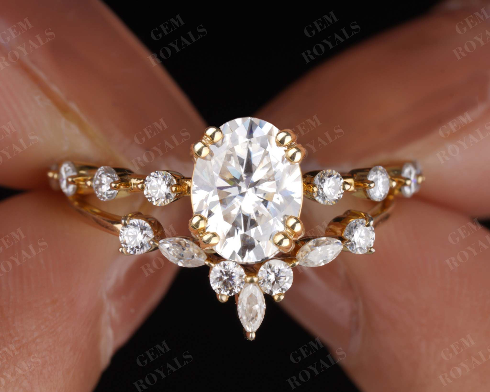 Vintage style Oval Moissanite Engagement Ring Set