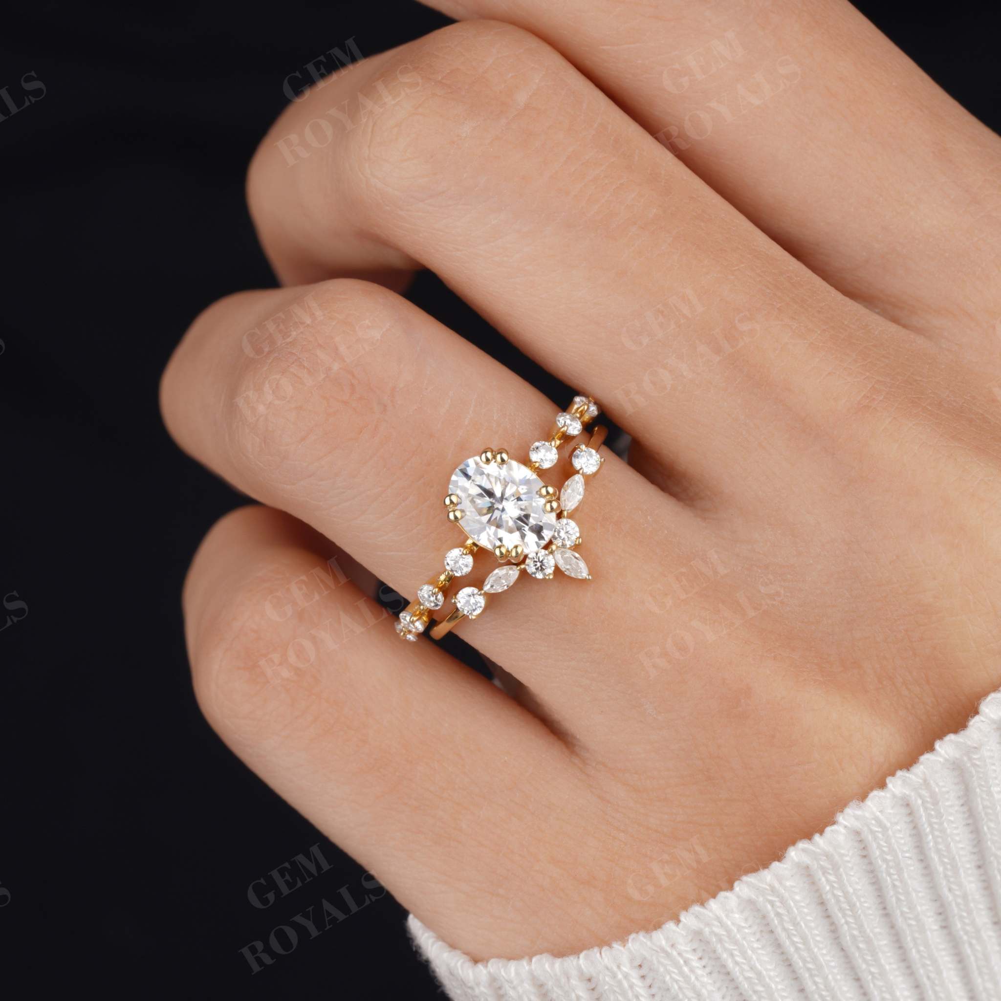 Vintage style Oval Moissanite Engagement Ring Set