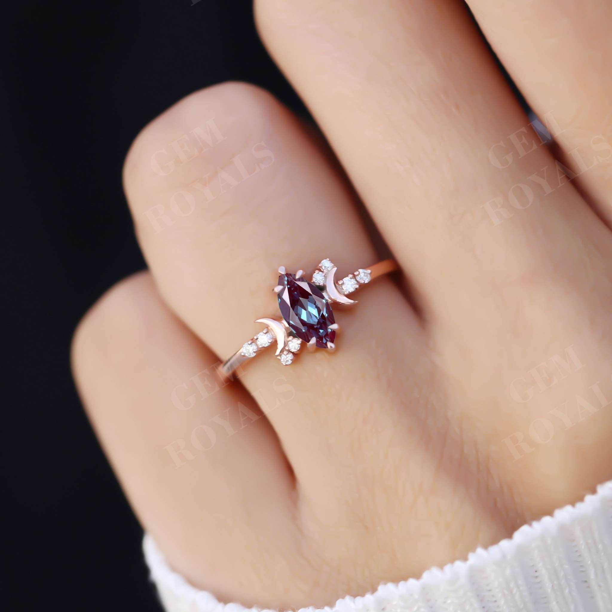 Solitaire Vintage Alexandrite Marquise Engagement Ring