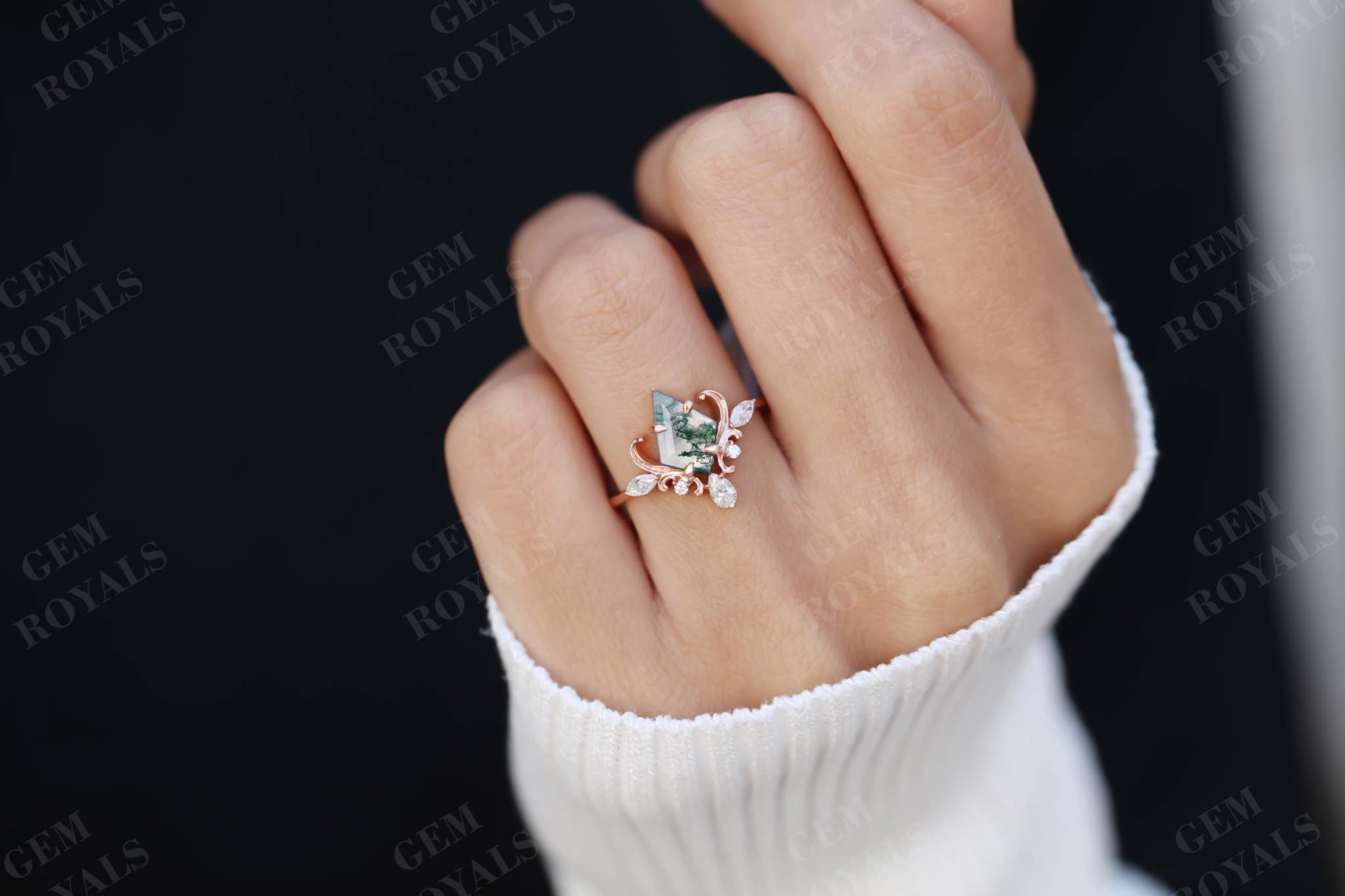 Vintage Style Unique Kite Cut Moss Agate Engagement Ring