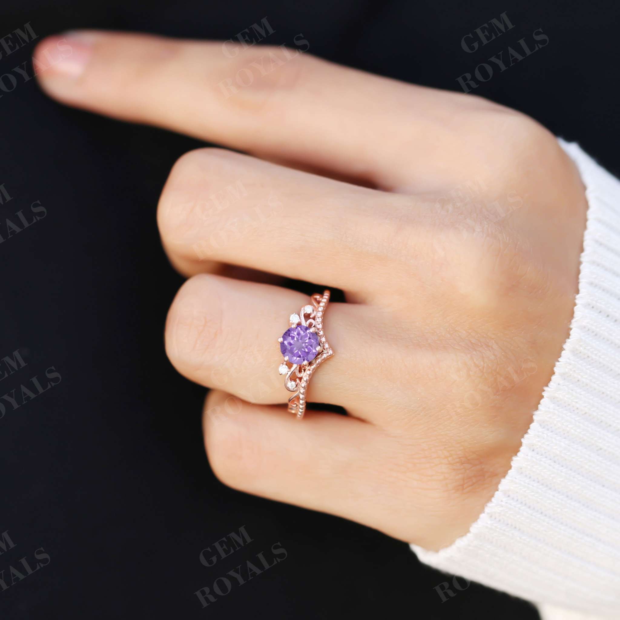 Dainty Round Cut Natural Amethyst Engagement Ring