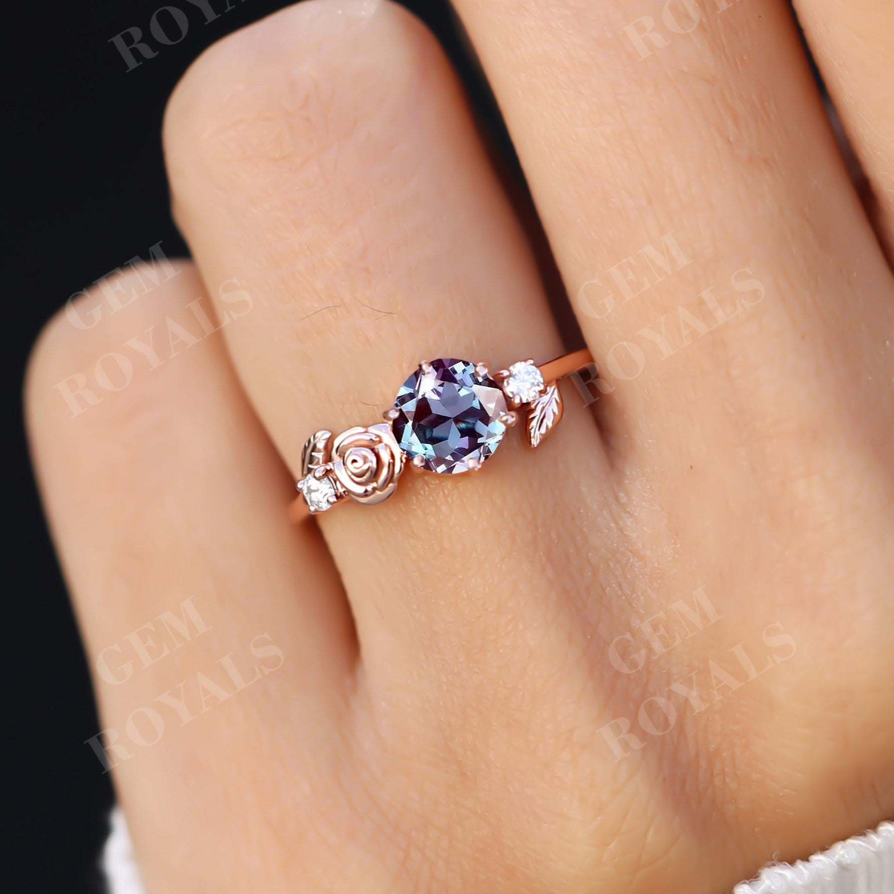 Dainty Flower Art Deco Round Alexandrite Engagement Ring