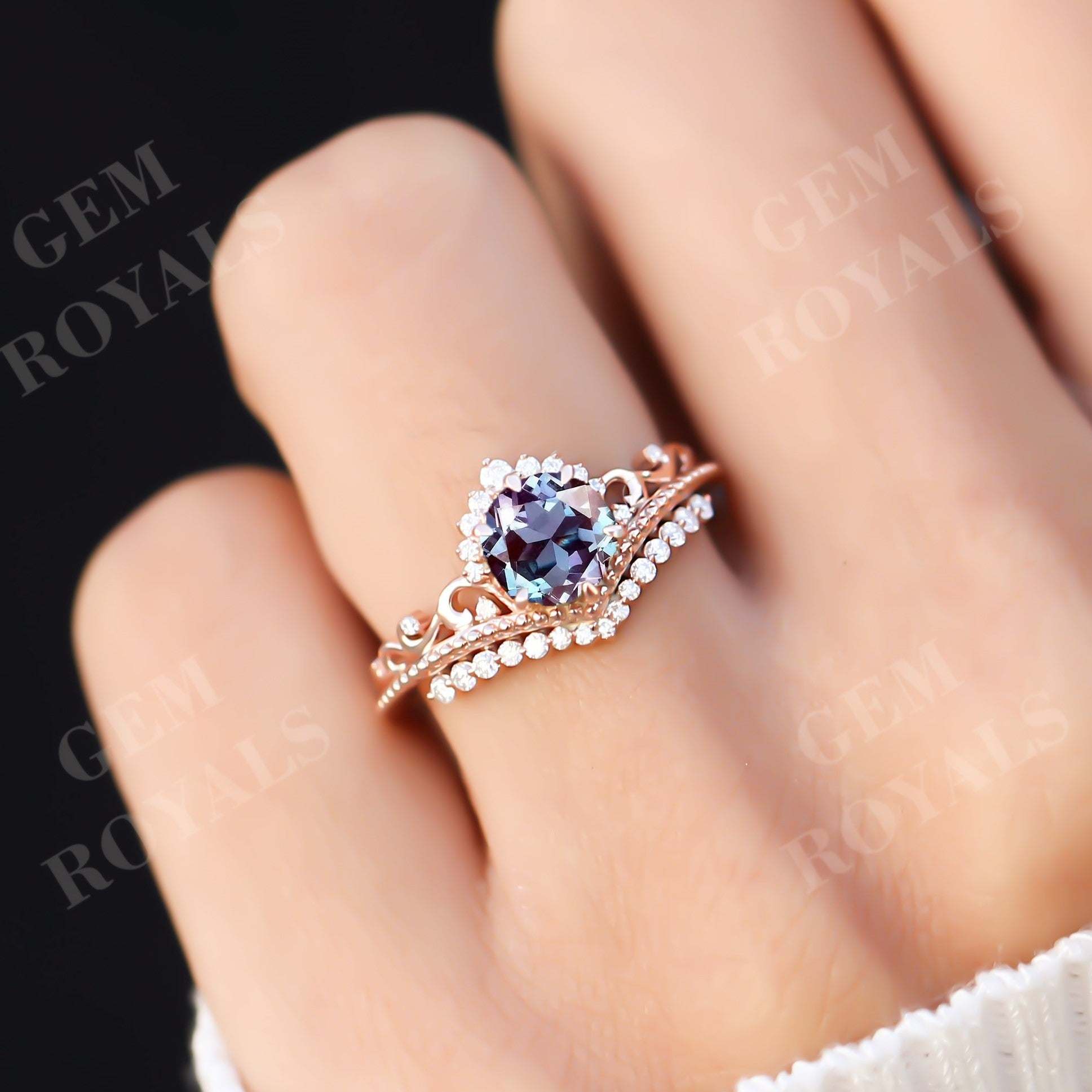 Vintage Chevron Round Alexandrite Engagement Ring