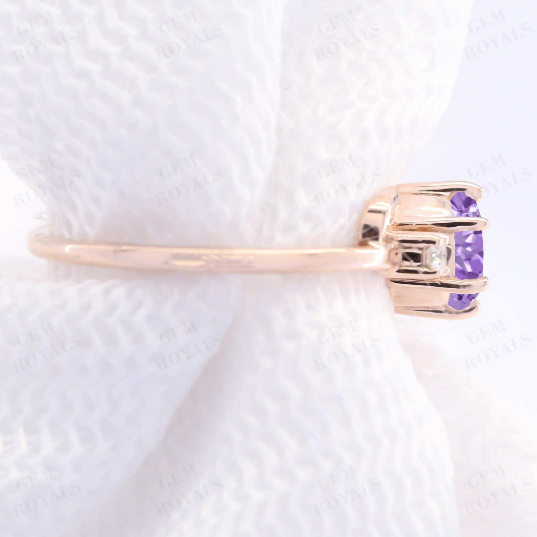 Dainty Flower Round Natural Amethyst Engagement Ring