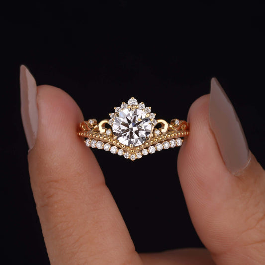 Vintage Art Deco Round Lab Grown Diamond Engagement Ring