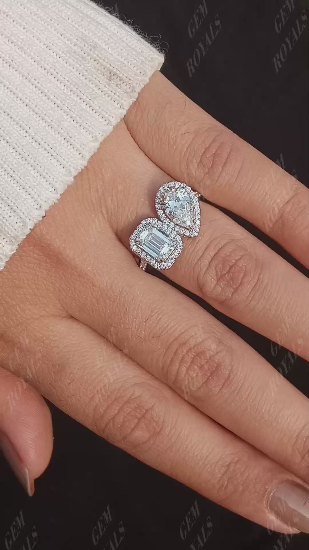 Toi Et Moi Halo Lab Diamond Ring